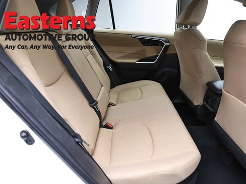 Used 2023 Toyota RAV4 LE AWD/4WD image 22