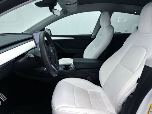 Used 2022 Tesla Model Y Performance AWD/4WD image 19