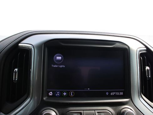 Used 2020 Chevrolet Silverado 2500 LT w/ Z71 Off-Road Package image 30