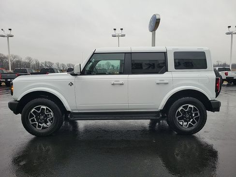 Used 2025 Ford Bronco Outer Banks image 4