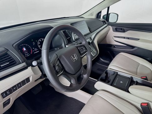 Certified 2026 Honda Odyssey EX-L image 8