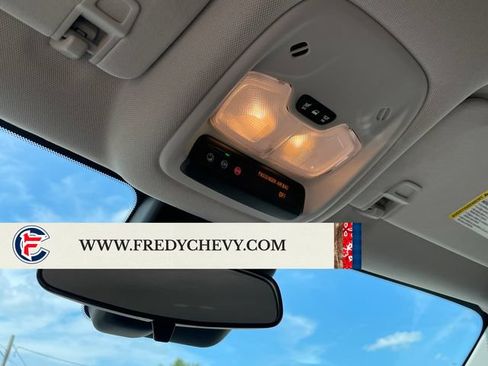 Used 2025 Chevrolet TrailBlazer LT AWD/4WD image 31