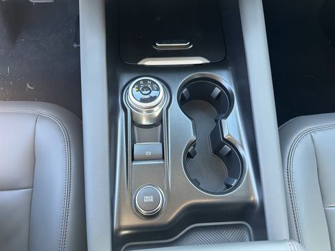 New 2025 Ford Explorer Active w/ Active Comfort Package image 15