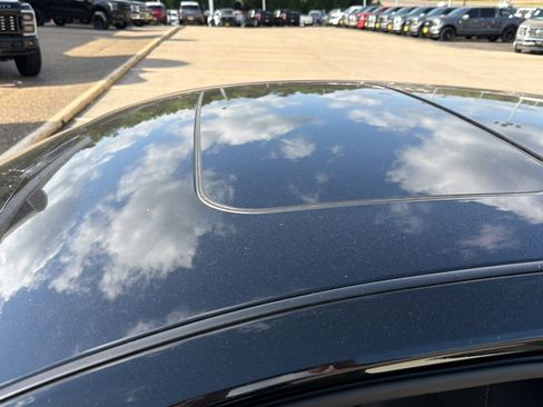 Used 2025 Nissan Altima 2.5 SV w/ SV Premium Package FWD image 17