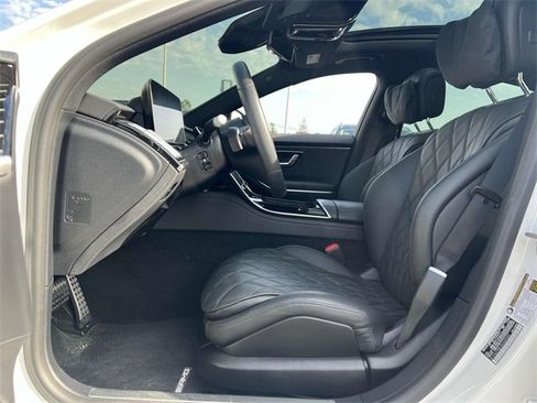 Used 2024 Mercedes-Benz S 580 4MATIC Sedan image 7