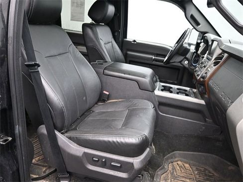 Used 2015 Ford F250 Lariat w/ Lariat Ultimate Package image 7