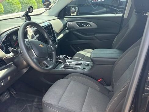 Used 2020 Chevrolet Traverse LS FWD image 5