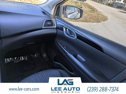 Used 2019 Nissan Sentra SV image 12