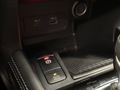 Used 2023 Nissan Kicks SV image 15