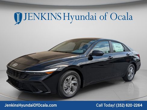 New 2026 Hyundai Elantra SE image 9