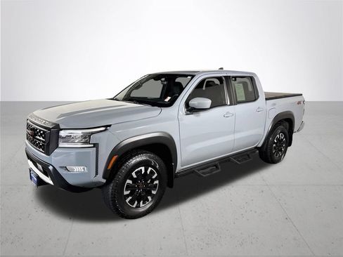 Used 2024 Nissan Frontier PRO-4X w/ Technology Package AWD/4WD image 2