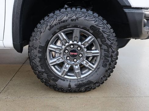 New 2026 GMC Sierra 1500 AT4X w/ LPO, Black Badging Package image 53