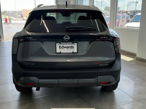 Used 2026 Nissan Kicks SR w/ SR Premium Package AWD/4WD image 8