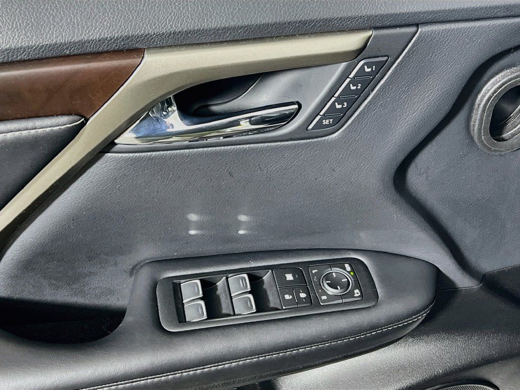 Used 2022 Lexus RX 450h AWD w/ Premium Package image 16