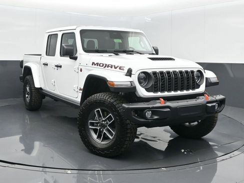 New 2026 Jeep Gladiator Mojave image 1