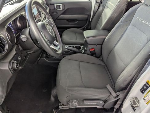 Certified 2023 Jeep Gladiator Overland image 10