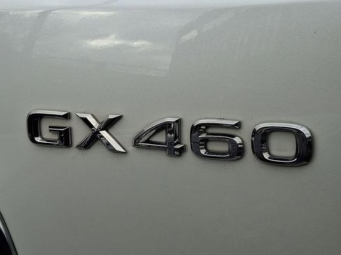 Used 2023 Lexus GX 460 Premium image 30
