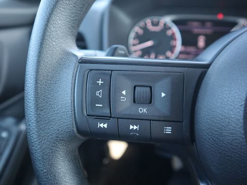 Used 2024 Nissan Rogue SV image 20