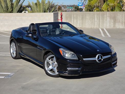Used 2013 Mercedes-Benz SLK 250 w/ Premium I Pkg image 2
