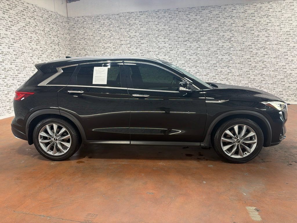 Used 2019 INFINITI QX50 Luxe w/ Navigation Package AWD/4WD image 8