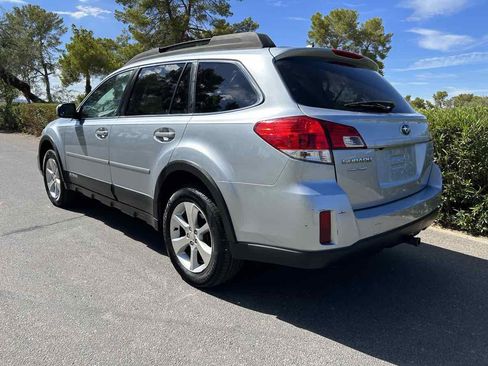 Used 2014 Subaru Outback 2.5i Limited w/ Moonroof Package image 3