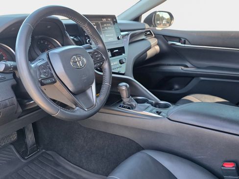 Used 2021 Toyota Camry XSE FWD image 32