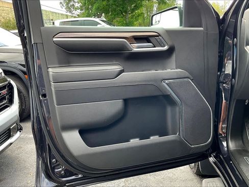 Certified 2023 Chevrolet Silverado 1500 LT AWD/4WD image 19