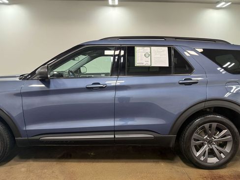 Used 2021 Ford Explorer XLT w/ Equipment Group 202A AWD/4WD image 37