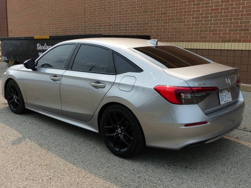 Used 2022 Honda Civic Sport image 8