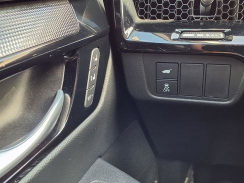 Used 2023 Honda CR-V EX-L image 10