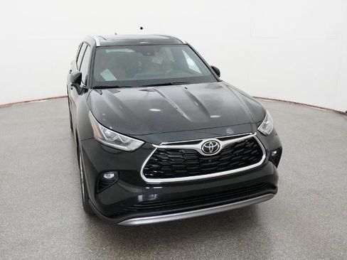 New 2026 Toyota Highlander Platinum AWD/4WD image 73