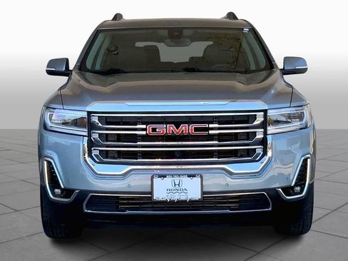 Used 2023 GMC Acadia SLT image 4