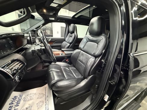 Used 2021 Lincoln Navigator Reserve AWD/4WD image 10