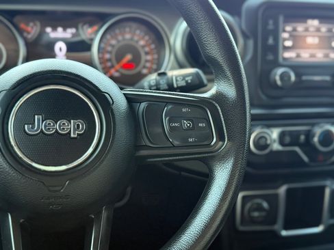 Used 2021 Jeep Wrangler Sport AWD/4WD image 21