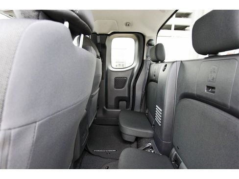 Certified 2024 Nissan Frontier SV w/ Technology Package image 10