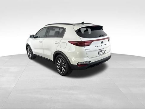 Certified 2022 Kia Sportage Nightfall Edition w/ Nightfall Fwd Premium Package image 9