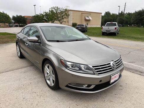 Used 2013 Volkswagen CC Sport FWD image 3