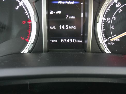 Used 2023 Toyota 4Runner TRD Off-Road Premium image 23