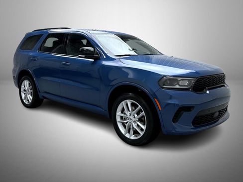 Used 2025 Dodge Durango GT AWD/4WD image 3