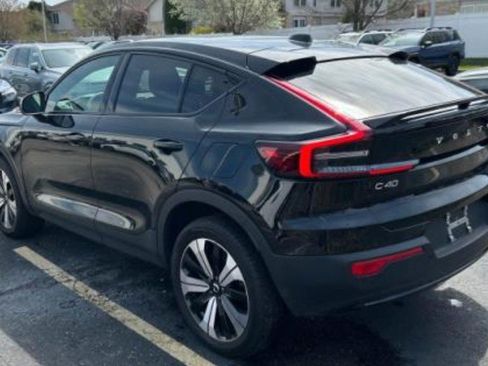 Used 2023 Volvo C40 P8 Recharge Plus w/ Climate Package image 4