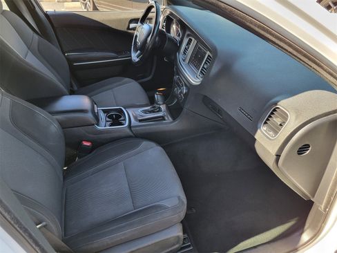 Used 2022 Dodge Charger SXT image 15