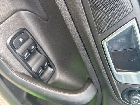 Used 2014 Ford Fiesta SE w/ Equipment Group 201A FWD image 16