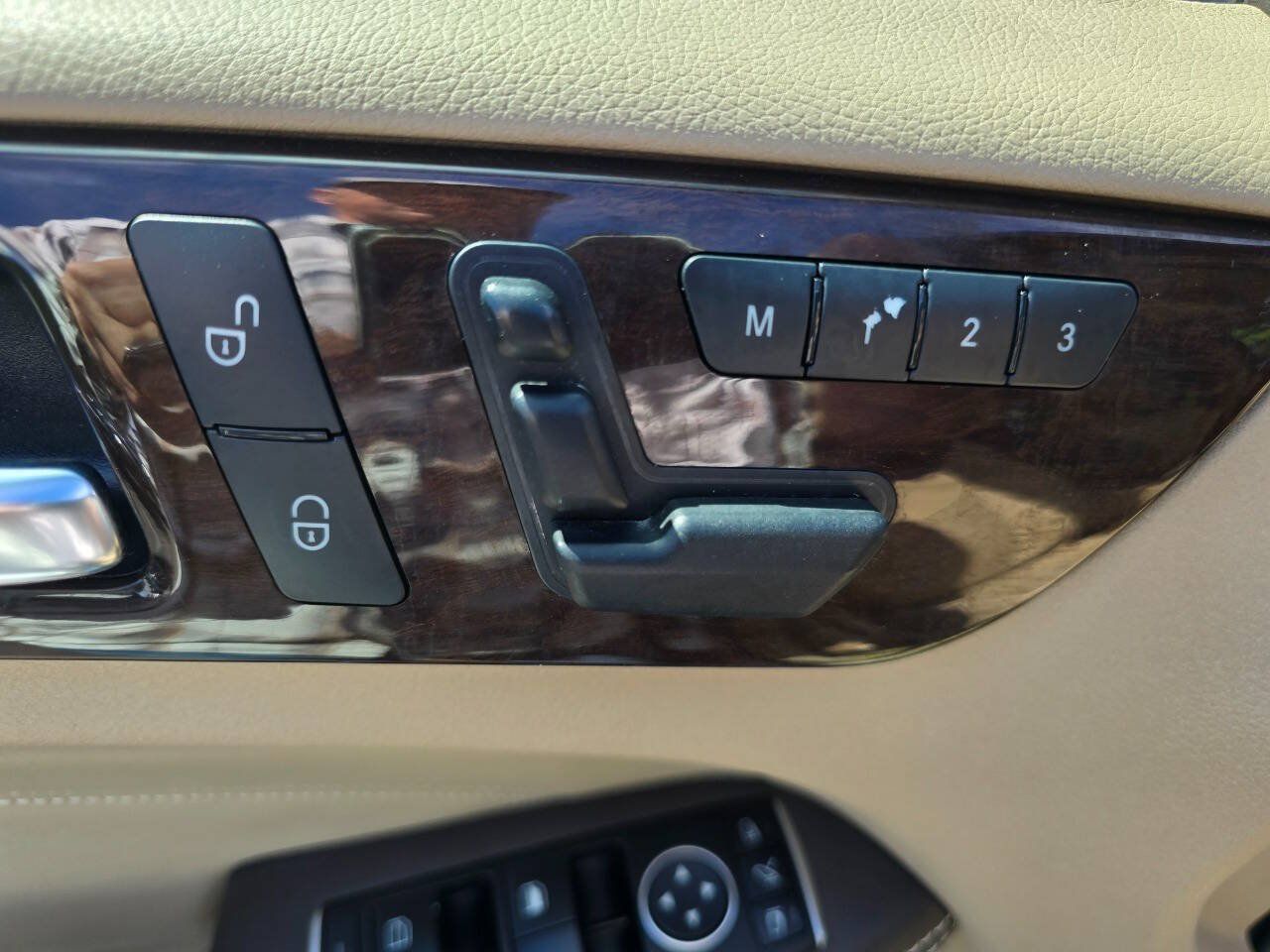 Used 2015 Mercedes-Benz ML 250 BlueTEC 4MATIC image 16
