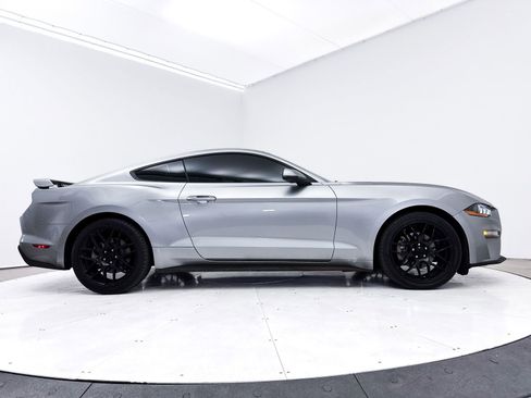 Used 2020 Ford Mustang Premium image 36