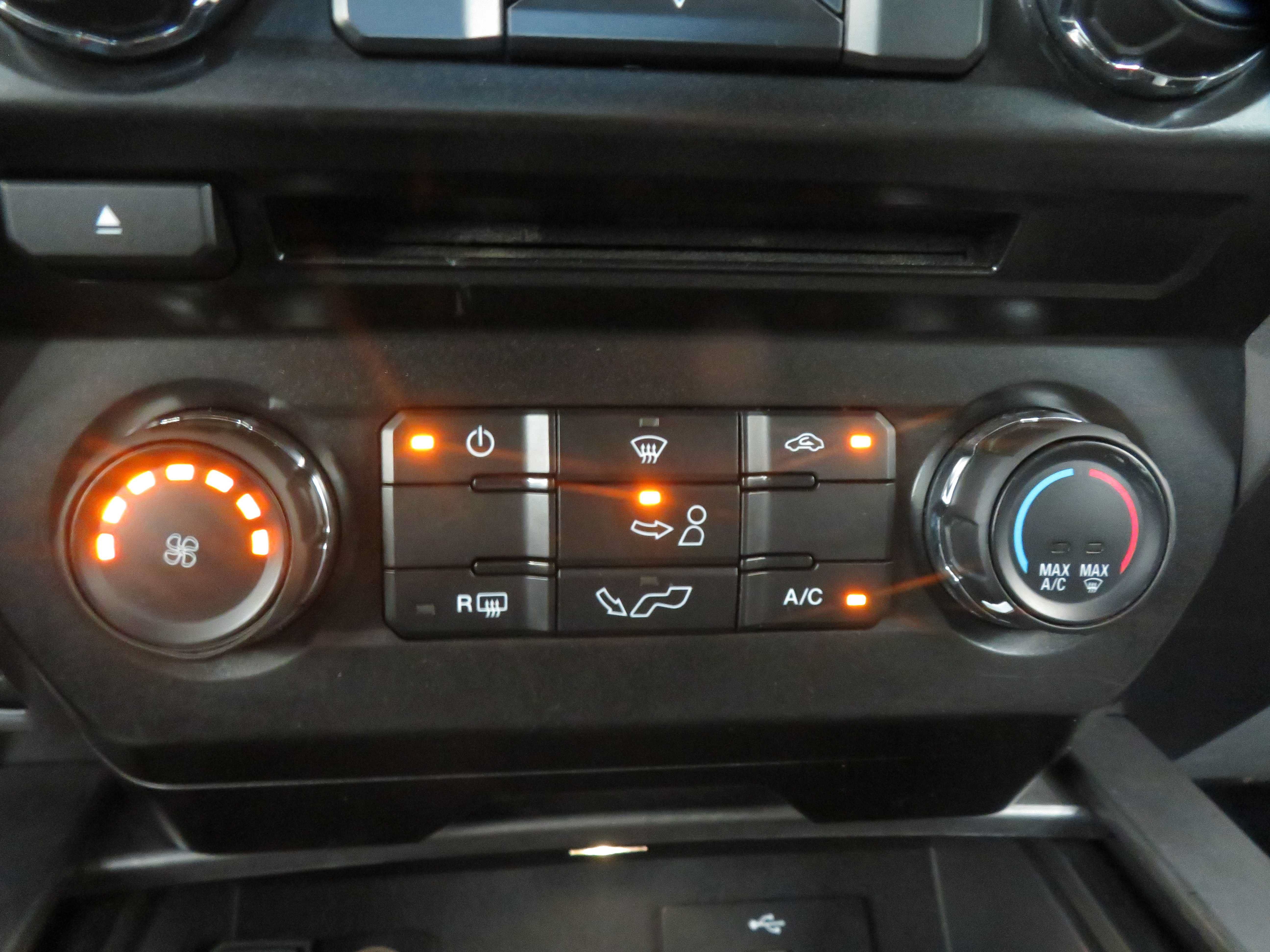 Used 2016 Ford F150 XLT w/ Equipment Group 301A Mid RWD image 41