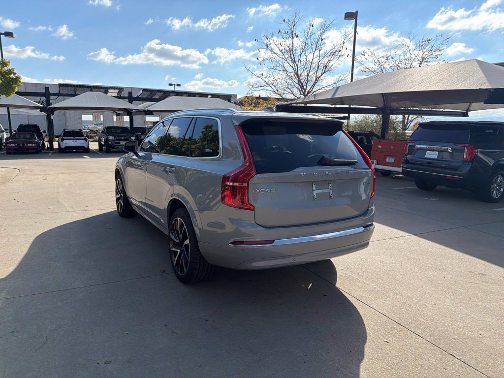 Used 2024 Volvo XC90 B6 Plus w/ Protection Package Premier AWD/4WD image 3