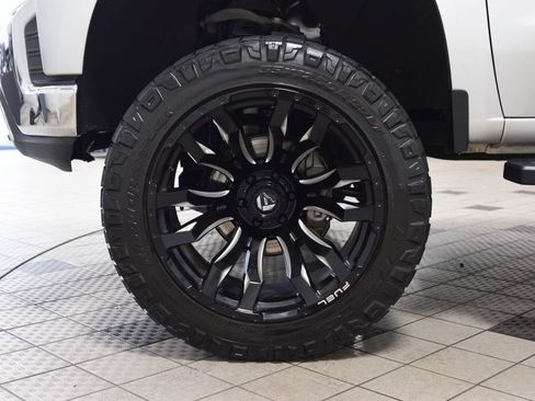 Used 2019 Chevrolet Silverado 1500 LTZ w/ LTZ Premium Package AWD/4WD image 29