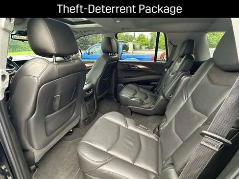 Used 2020 Cadillac Escalade Luxury image 20