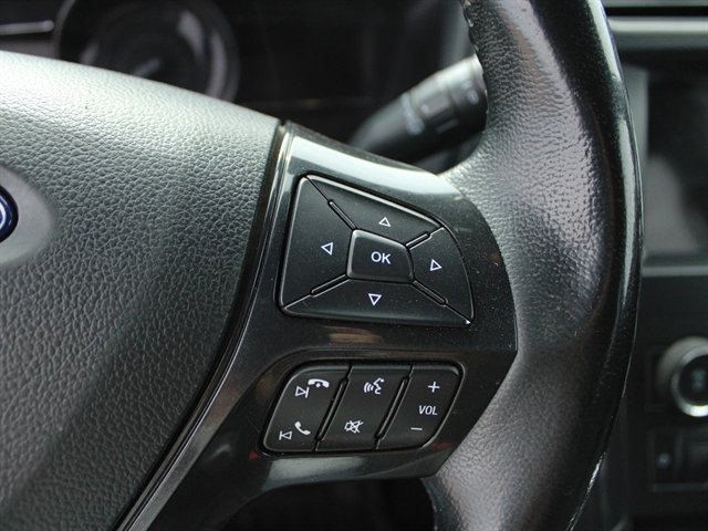 Used 2019 Ford Explorer XLT w/ Equipment Group 201A AWD/4WD image 17
