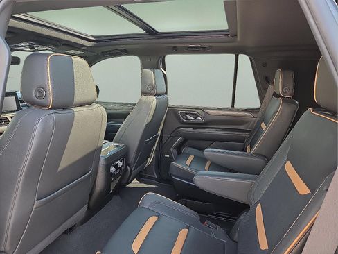 Used 2024 GMC Yukon AT4 w/ Technology Package AWD/4WD image 20